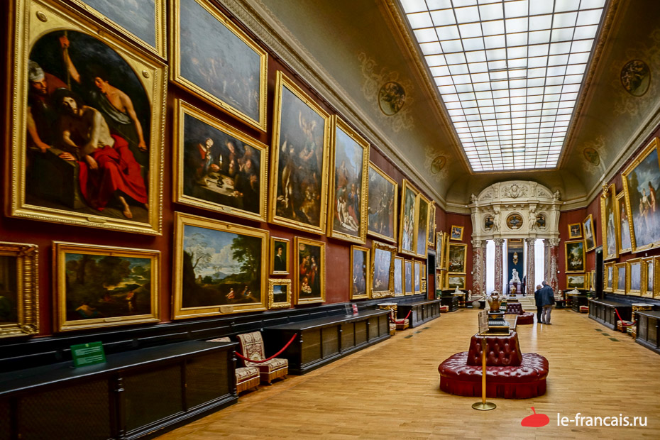 В его коллекции собраны потрясающие работы. Фото: Илья Думов, le-francais.ru