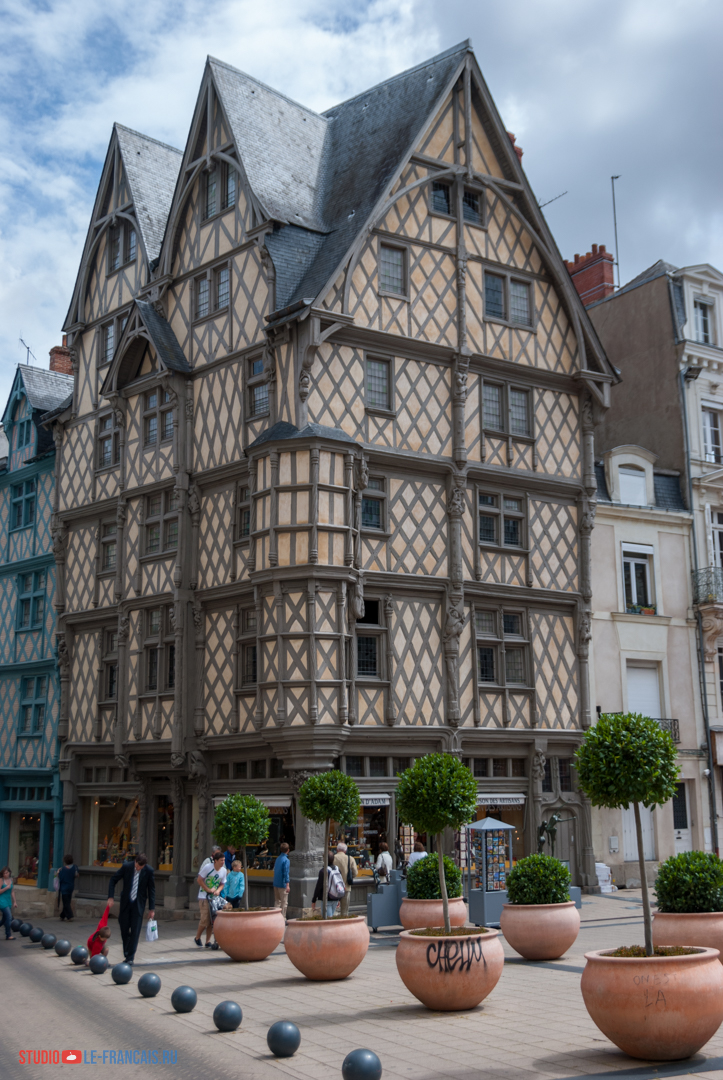 Фахверковые дома в центре Анже. Фото: Илья Думов, le-francais.ru